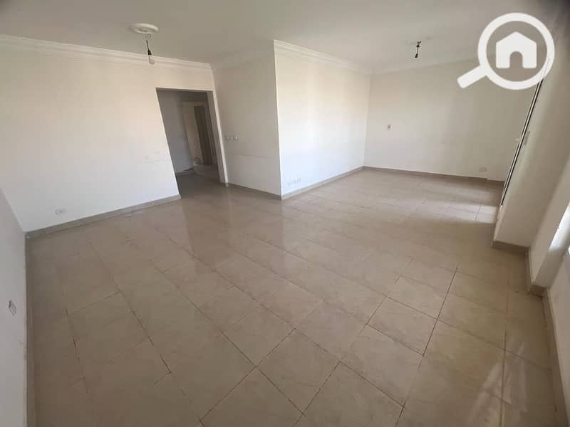 4 364328fb-1a47-455e-bfa8-e57319d13fd9. jpg