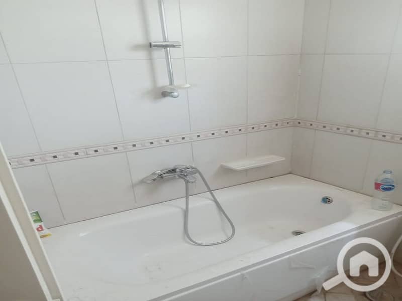 12 3c9fff6a-7d53-4ae7-bfa5-9b12b294cec7. jpg