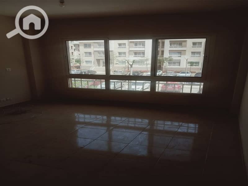 15 41b1c252-aed8-4df1-b395-694cd34c268c. jpg