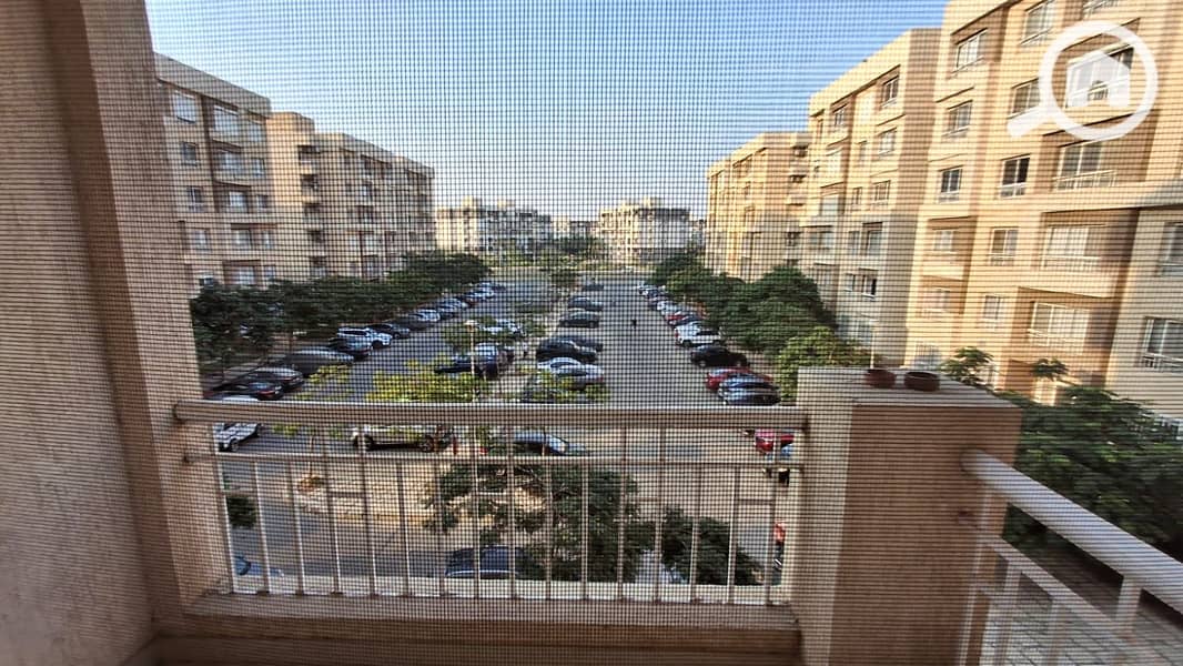 29 67e1c266-1b20-497c-af4d-6b26f5d0cd7e. jpg