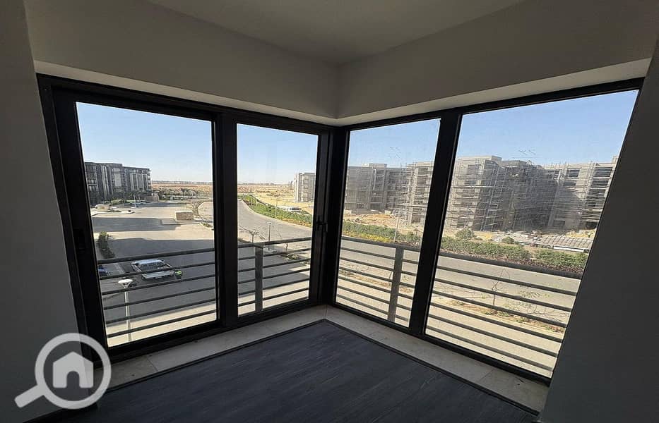 2 1bdf346f-574d-4b72-a6b3-9f46ba6ad7cb. jpeg