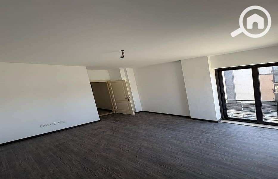 7 8495c153-bb7f-41fa-af8f-6fee239eec5c. jpeg