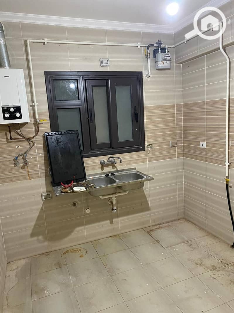 14 3c3aa37d-b400-4d48-b88c-877a100ae8b9. jpg