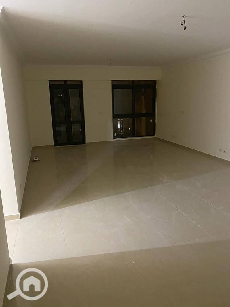 28 ecd5ec1b-4f02-40b5-bff5-e87123dea23c. jpg