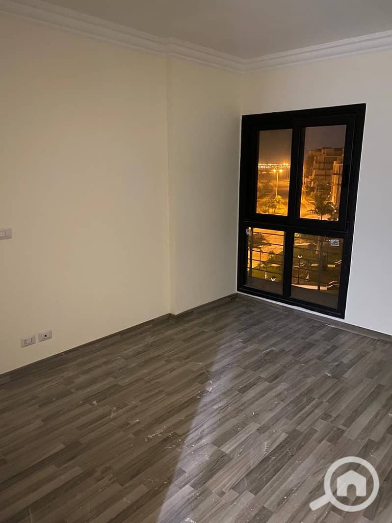 29 f3d3c526-c152-4770-97cf-3ece7a8e418b. jpg