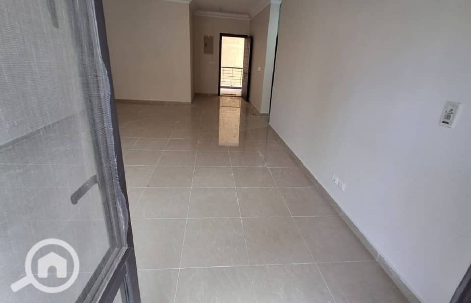 37 3f5de199-ec54-4cae-b079-b1007e0e1245. jpeg