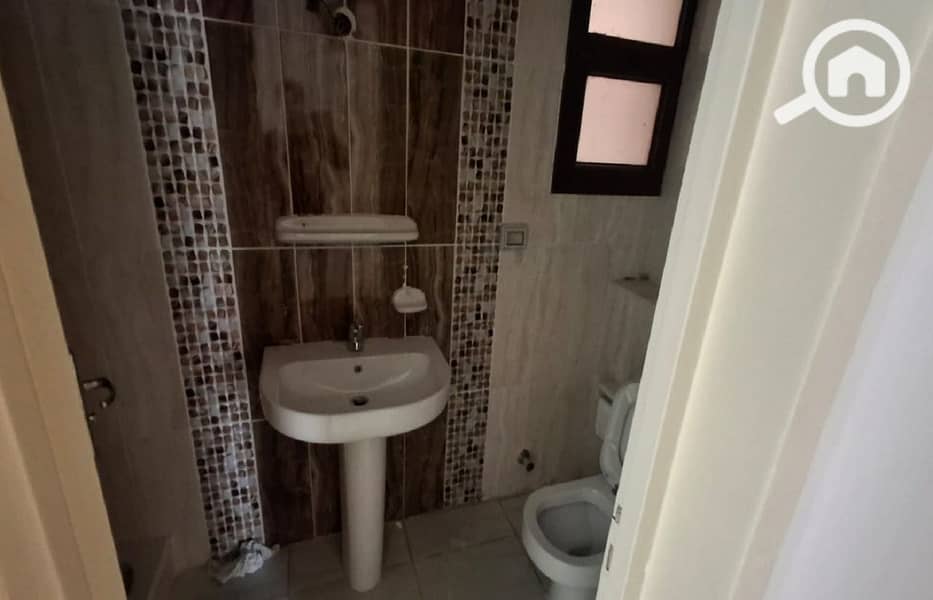 40 8e1f69d0-0813-45e4-8009-d99dc506c52f. jpeg