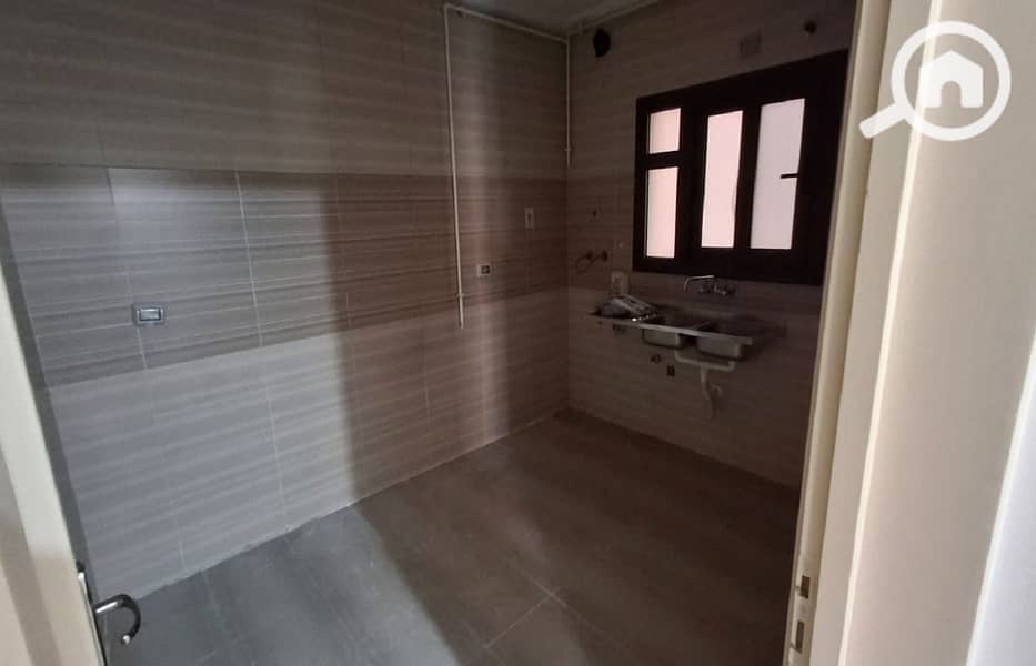 45 e5a30640-444f-4864-b4c9-30541309062b. jpeg