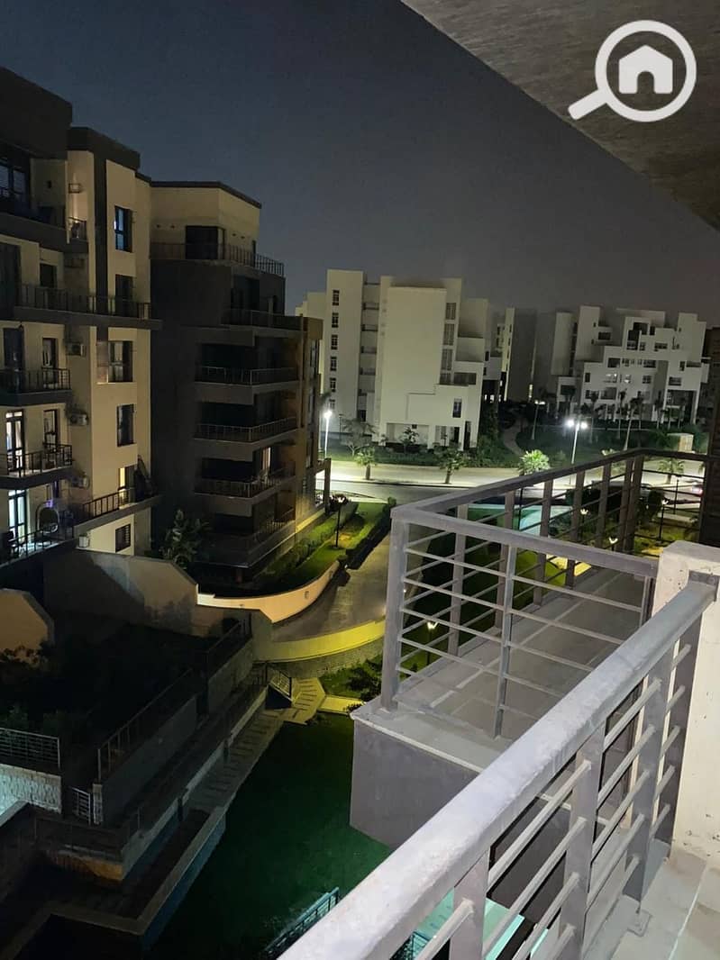 4 01e29654-076a-41d8-a46c-ead2d2d9b3fd. jpg