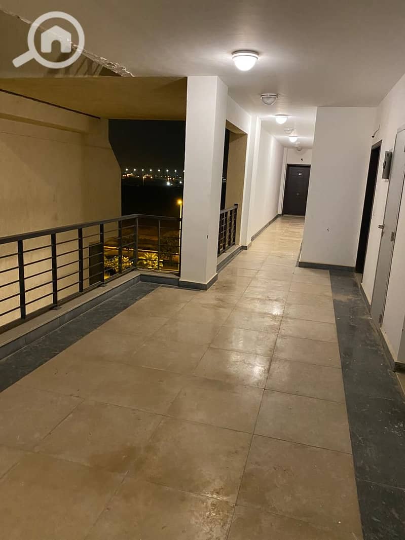 5 0c847ae4-0f08-481f-b840-6d3f77678951. jpg