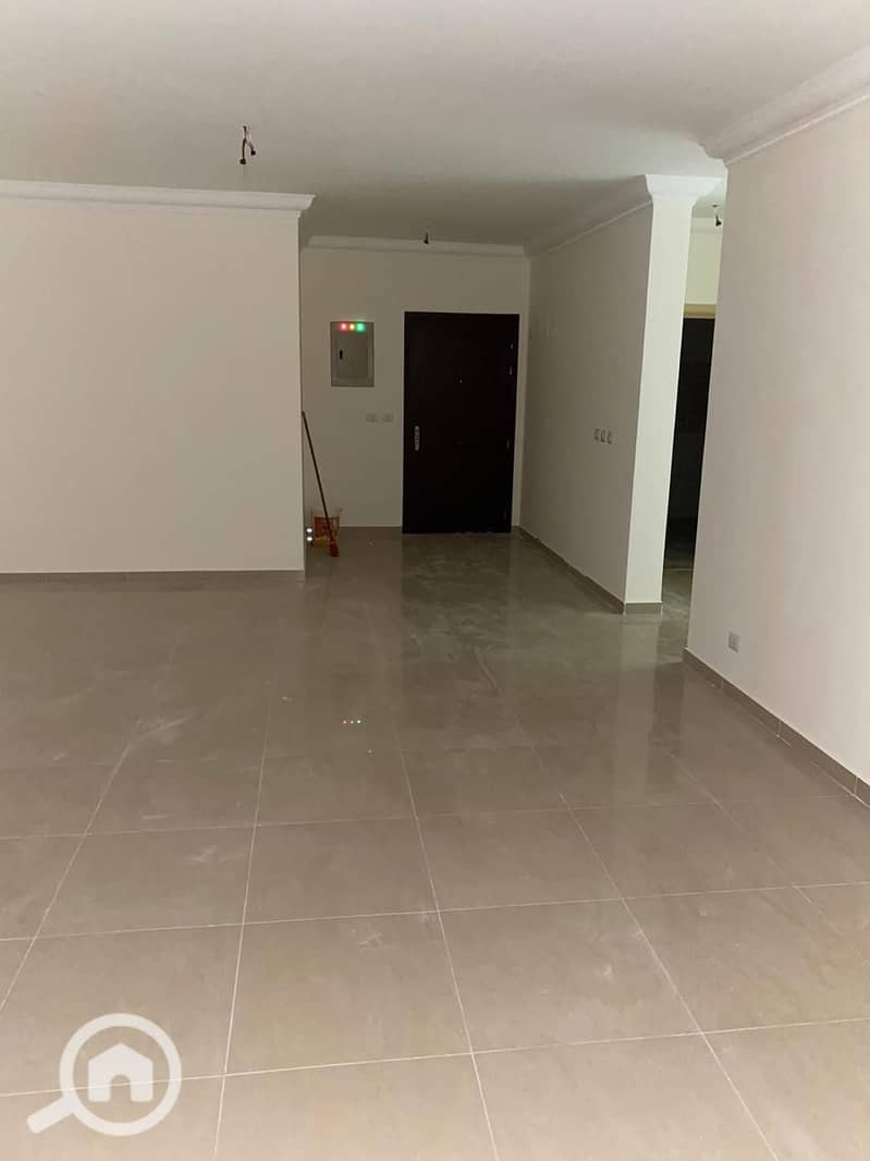 16 643388fc-8112-48cc-a953-5ca53eaae28c. jpg