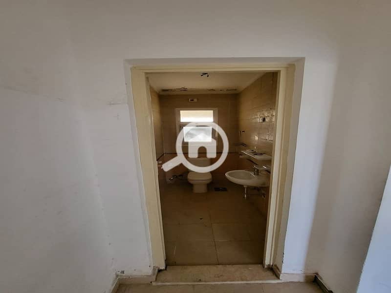 30 777a2b7b-a9da-40bc-ac1e-39fb1dcfd026. jpg