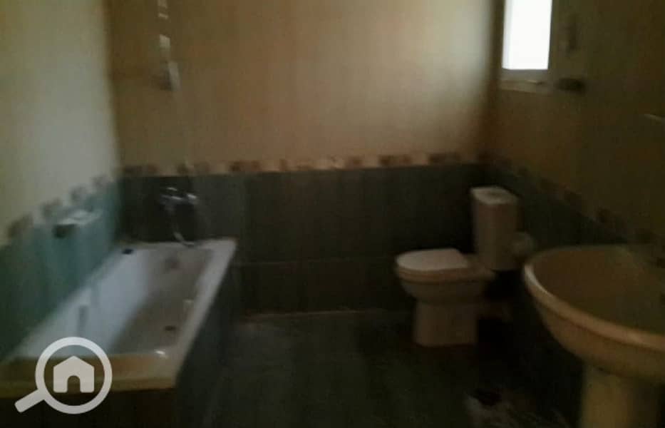 10 bd11dbb8-8b46-4427-bef2-391733504d1f. jpg