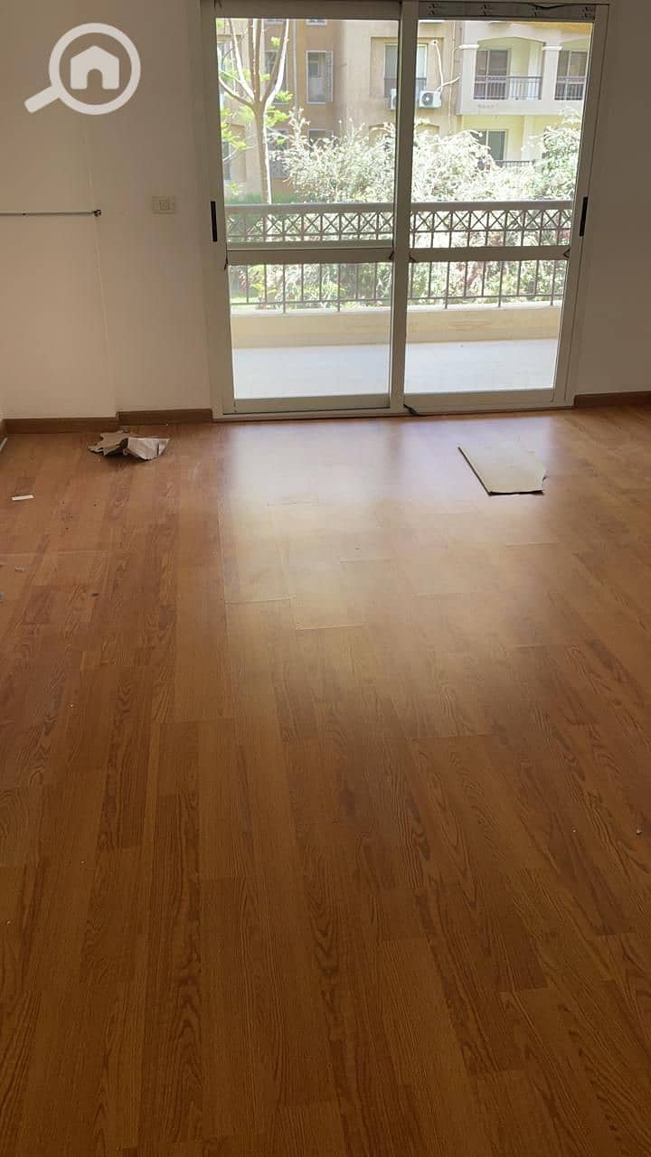 22 9844900c-170b-4096-9391-7e7971439d42. jpg