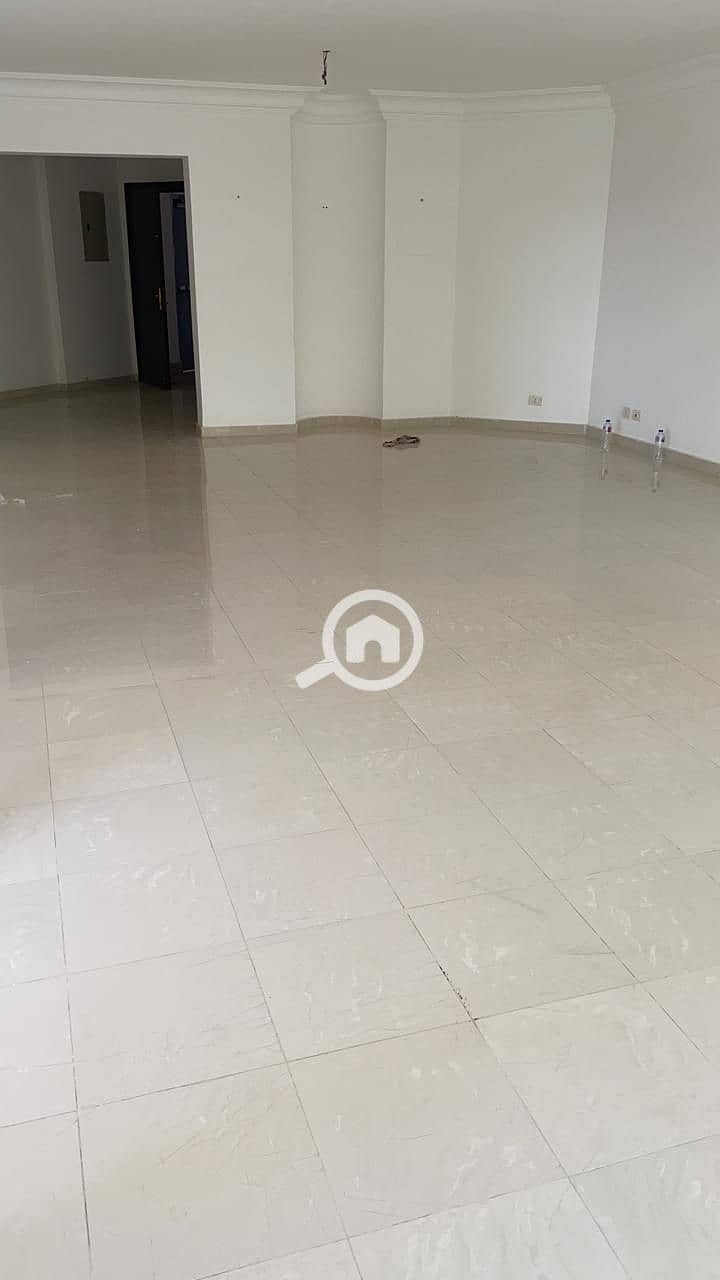 26 fabc7293-5385-4718-8ace-06eaa761fa0b. jpg