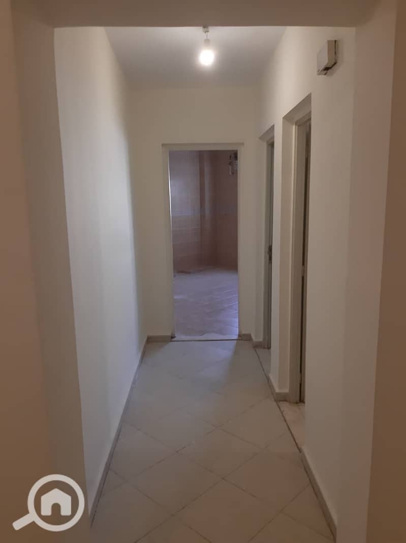 42 b7d7f3aa-be14-45c3-bda4-f154794cd56d. jpg