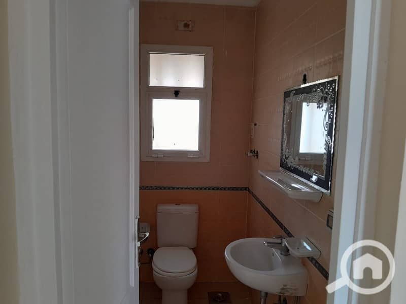 11 4aa290e1-d5bc-401c-84d5-57760654881a. jpg