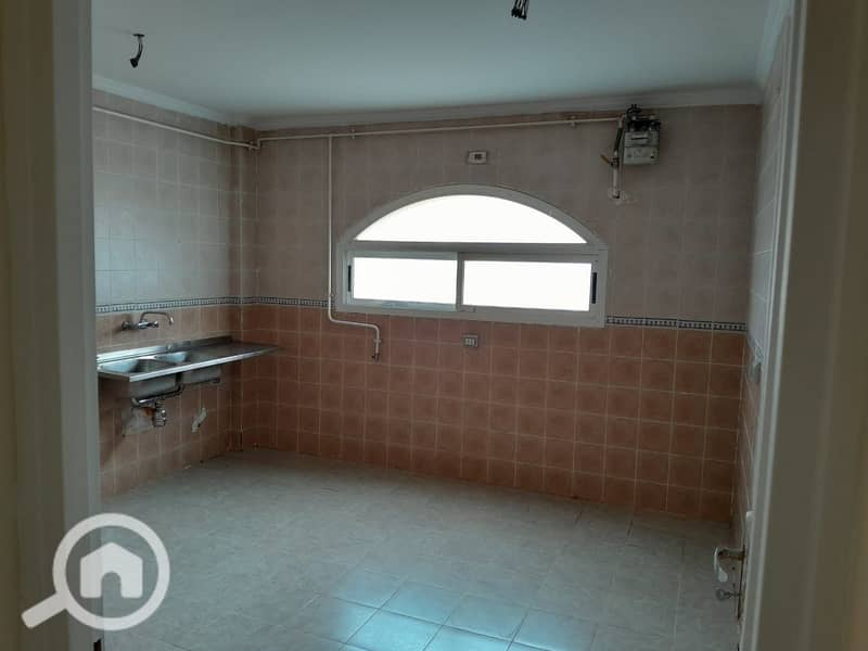 15 3699c831-2c40-4e8b-847a-8442b7931a78. jpg