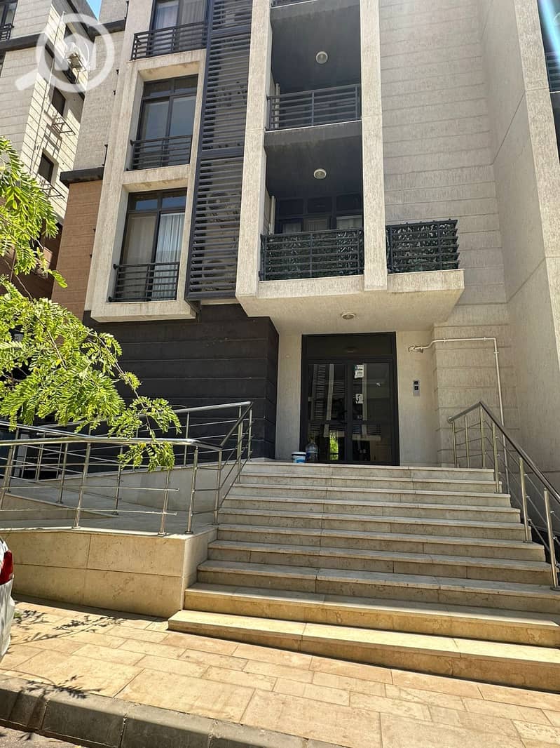 3 6a702721-db04-41b0-8769-2dbac6cf3755. jpg