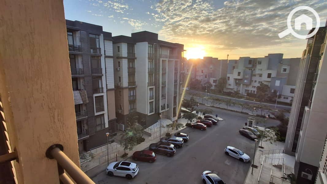 4 62c8c511-d3e2-4ed6-92e1-c00ed68b76ce. jpg