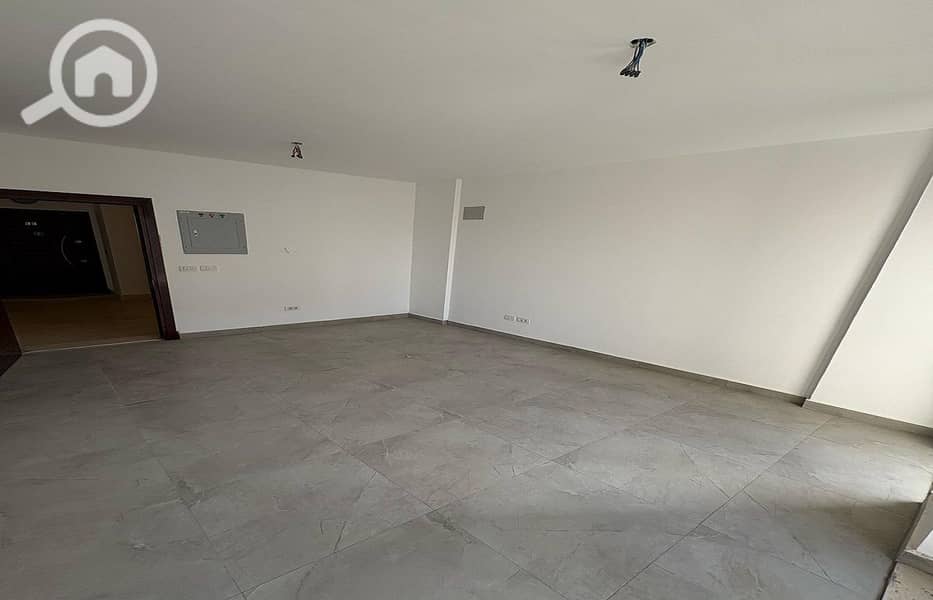 13 571e2459-b585-447c-b08f-aea308a366d2. jpeg