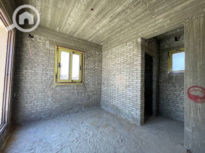 4 WhatsApp Image 2024-02-19 at 1.45. 25 PM (1). jpeg