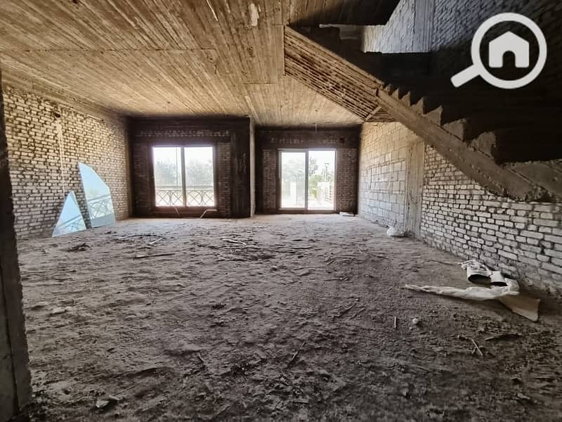 8 531ef2fb-8110-4cc9-8cb6-89c5619a46a9. jpg