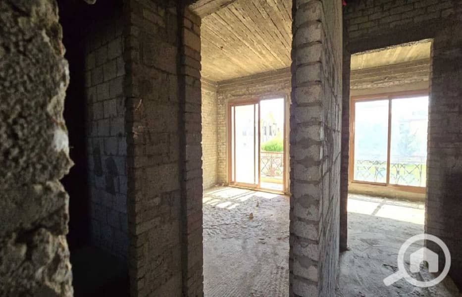 6 2b3fd66a-bac4-4995-95c3-15378664a227. jpg