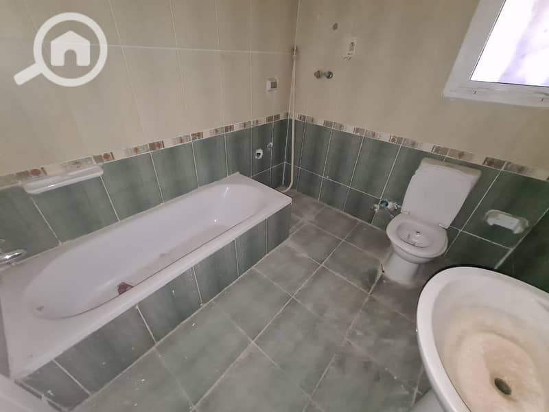 8 9bdd822e-718a-490a-a45e-d8228bcef67f. jpg