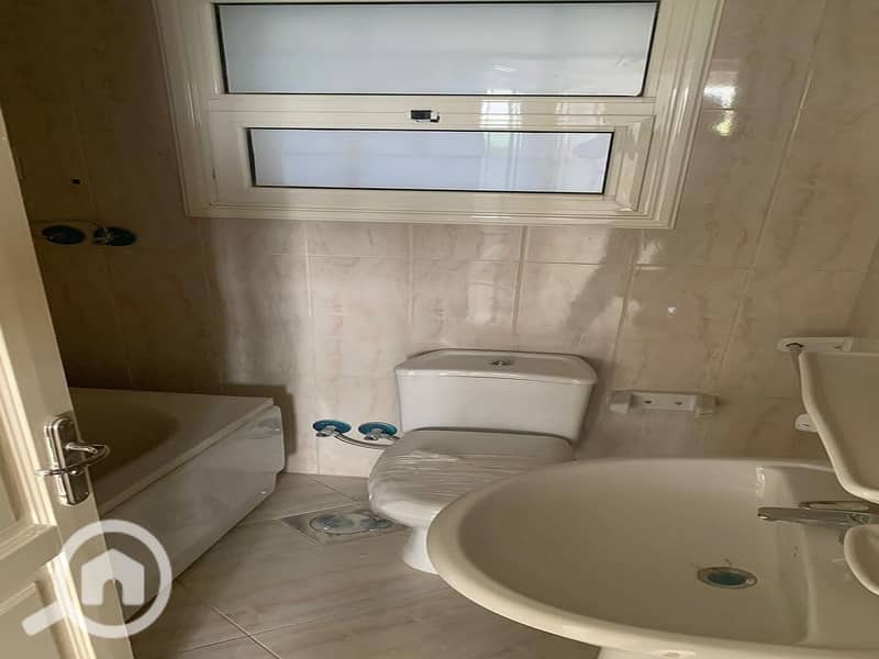 4 WhatsApp Image 2022-10-26 at 2.18. 15 PM. jpeg