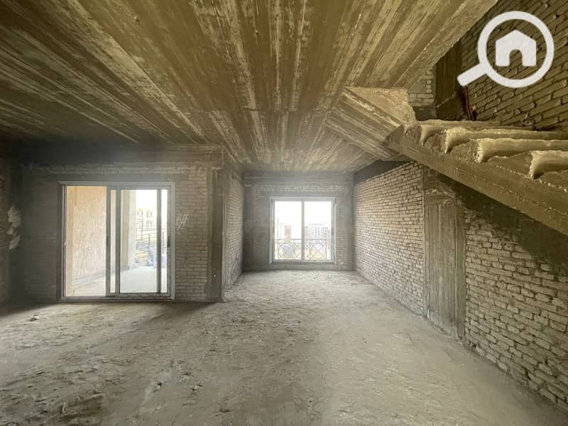 12 471d7dae-58fa-4489-8289-d91cb25ea0f3. jpg