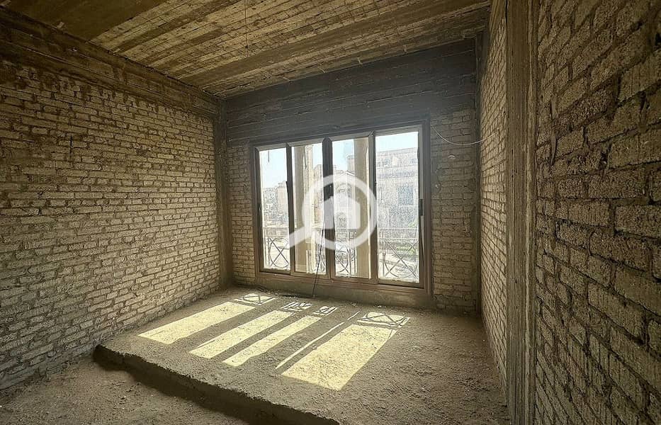 12 cbacb743-d697-489b-b81d-d5903b5b1442. jpg