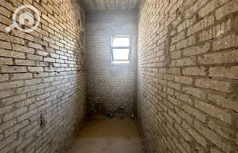 14 ee662b5b-8aca-4d1a-83c8-6bf77a52de54. jpg