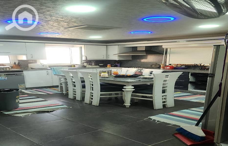 3 541bf799-13f4-4b8d-a610-ef9c1056b3a0. jpg