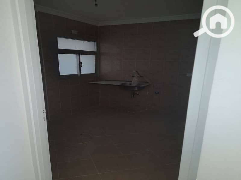 9 ab08687e-f726-4011-844a-e7308d4d6424. jpg