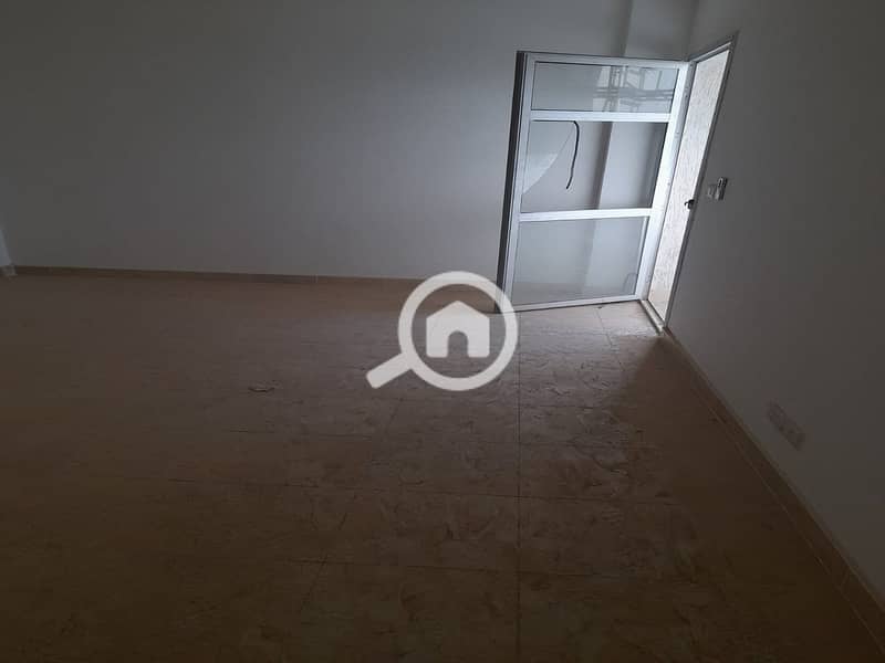 11 eff28e38-f3b0-4413-b67e-5a1614c3e04e. jpg