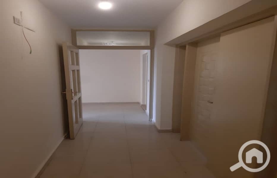 4 89d72708-29cd-4de3-a065-6e2c688bd4aa. jpg