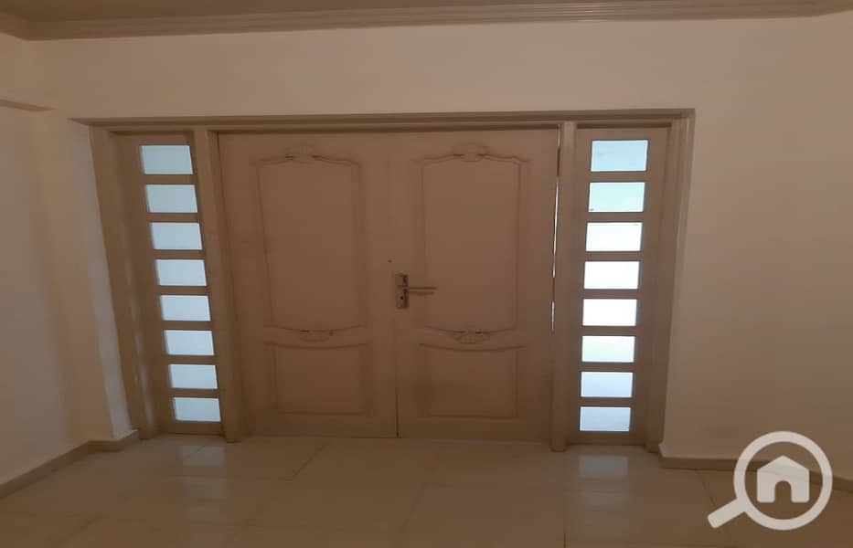 9 956aa7d9-755c-4e27-9d5c-ae67917a84a5. jpg