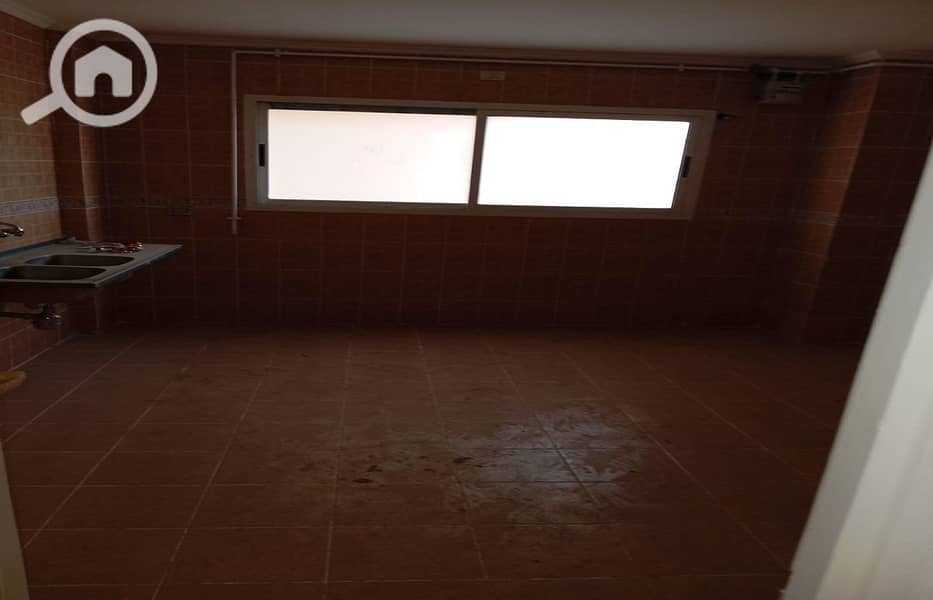 16 f3b284dd-1d61-408b-9fe2-a7300eb02e56. jpg