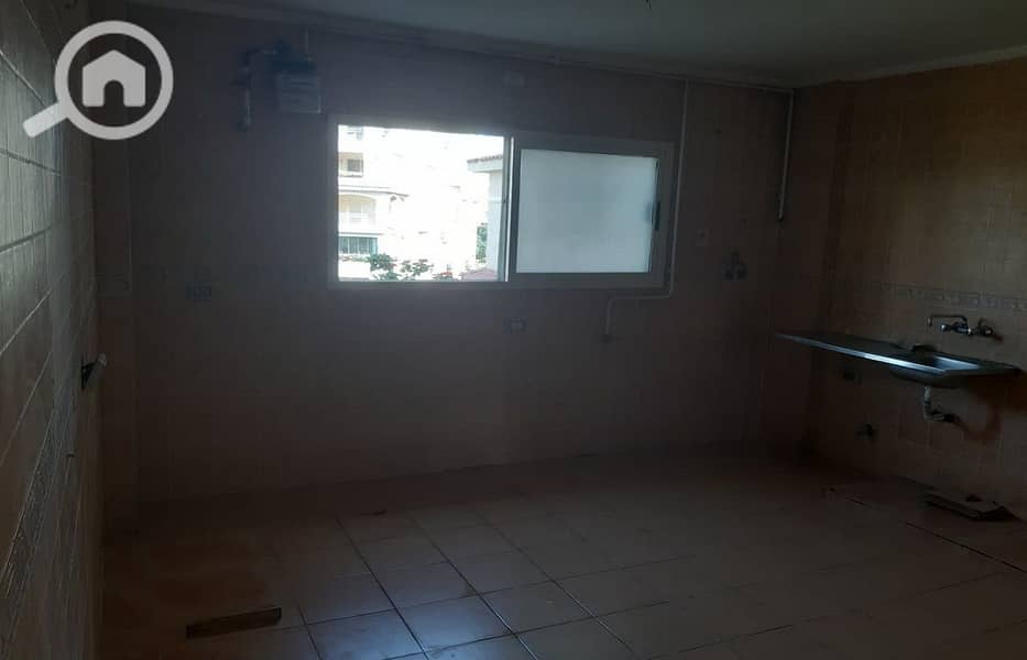 12 ef3cff1e-6e61-46eb-b2e3-ad77ce4f6e44. jpg