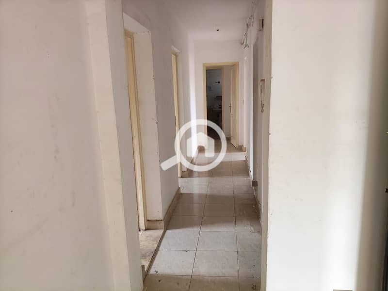 4 2612e0f4-3298-48d4-bc1c-6ce1d72bbf79. jpg