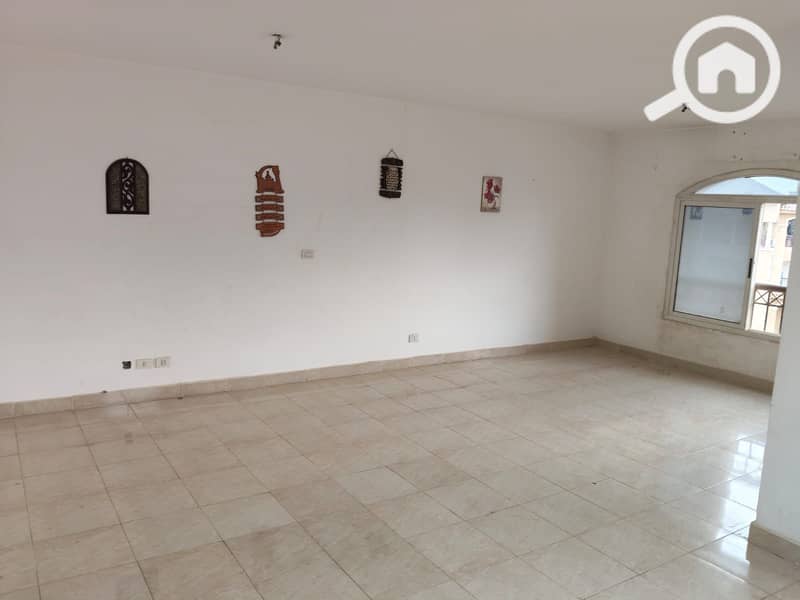 5 5e633f3a-c2ac-4a69-9754-7b9ea354fab6. jpg