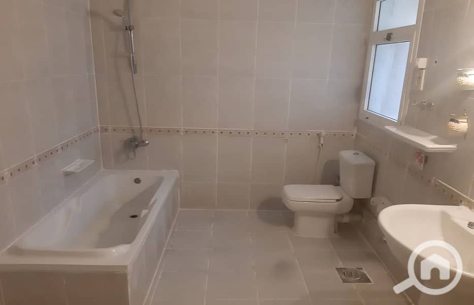 16 e973662f-81f8-4886-8ddd-5dde9648999d. jpg