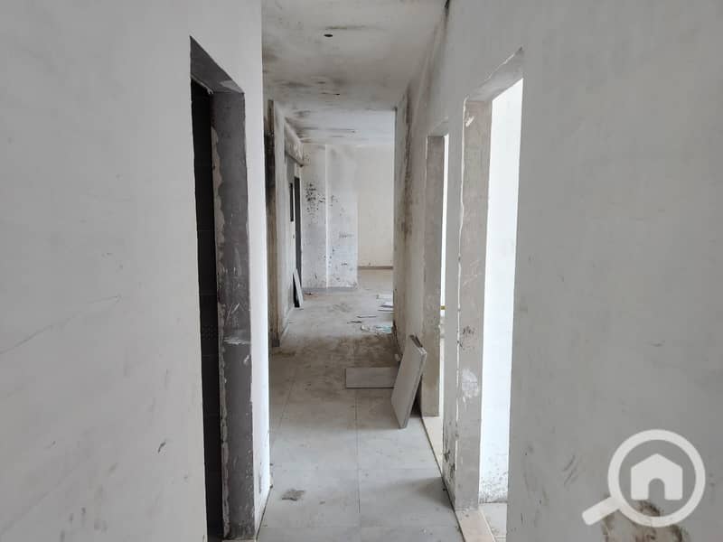 9 20809f9c-3e25-44b9-b343-eb468bc39f3f. jpg