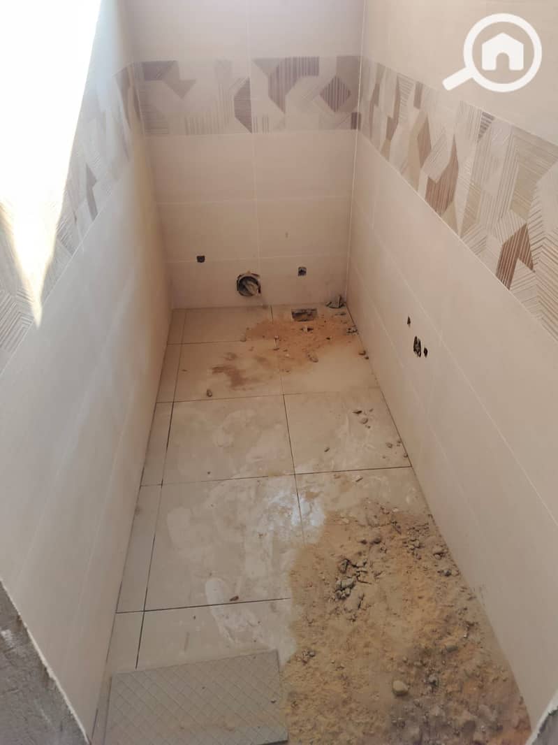 11 b3ed0d5b-8f23-40e5-a06c-00f64f2e482c. jpg