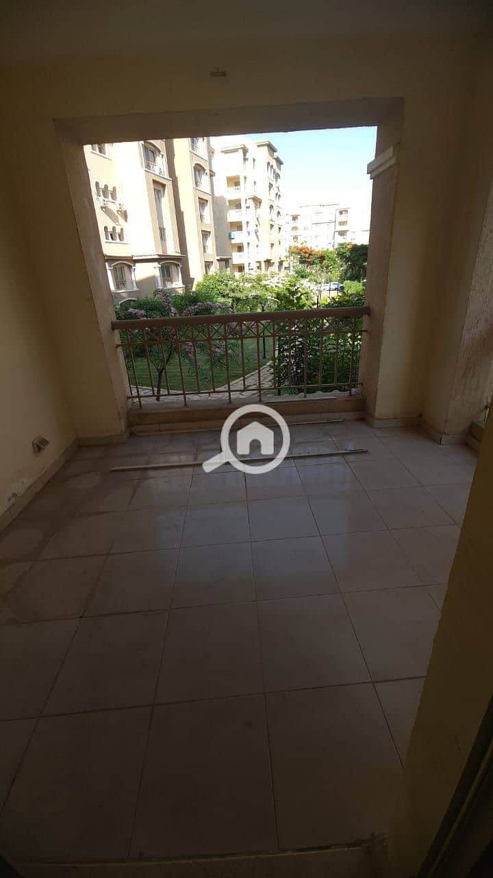 4 ebabf389-92cc-46ca-9f56-f5b0d6868289. jpg