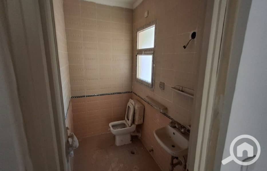 26 45f10279-d7a0-4369-ba39-077d7bfabe3f. jpg