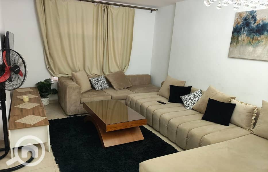 33 e2c3aad9-18a7-46fc-a57a-6a6b939156b4. jpg