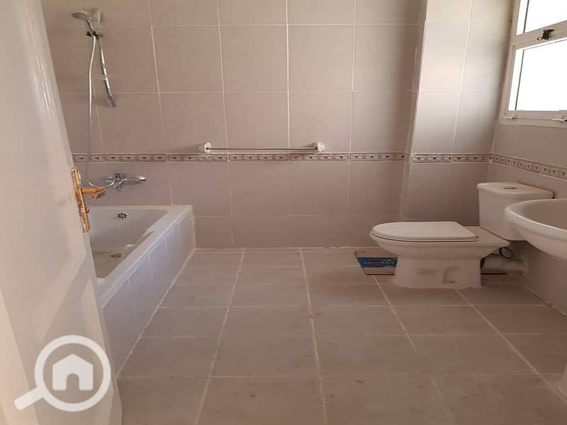 14 ff6c0553-971b-491d-9a00-442a240e876f. jpg