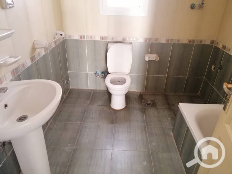 15 85f6ea0d-594a-4ac0-b184-5fba2e55629d. jpg